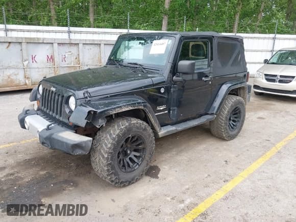 ✅ 2012 Jeep Wrangler Arctic • VIN: 1C4AJWBG0CL111472 • Lot: 42414407. Listed on IAAI with 129,100 mi. Free auction sales archive from the USA and detailed vehicle history report at DreamBid. Image 20.