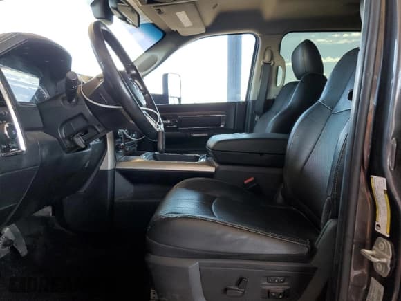 ✅ 2017 Ram 2500 Laramie • VIN: 3C6UR5FL8HG518894 • Лот: 80725505. Опубликован ранее на Copart с пробегом 149 650 миль. Бесплатный доступ к архиву аукционных продаж из США и подробный отчёт об истории автомобиля на DreamBid. Изображение 7.