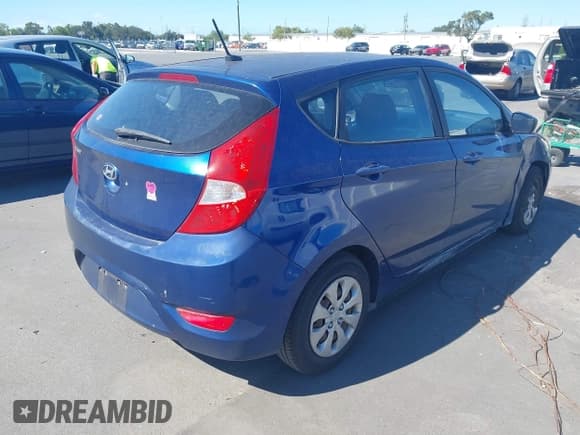 ✅ 2016 Hyundai Accent SE • VIN: KMHCT5AE1GU261034 • Lot: 43567470. Wystawiony na IAAI z przebiegiem 138 458 mil. Bezpłatny archiwum sprzedaży aukcyjnych z USA i szczegółowy raport historii pojazdu na DreamBid. Zdjęcie 4.