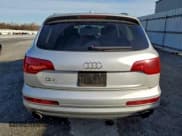 ✅ 2015 Audi Q7 Premium Plus • VIN: WA1LGAFE2FD006606 • Lot: 94137085. Wystawiony na Copart z przebiegiem 102 296 mil. Bezpłatny archiwum sprzedaży aukcyjnych z USA i szczegółowy raport historii pojazdu na DreamBid. Zdjęcie 6.