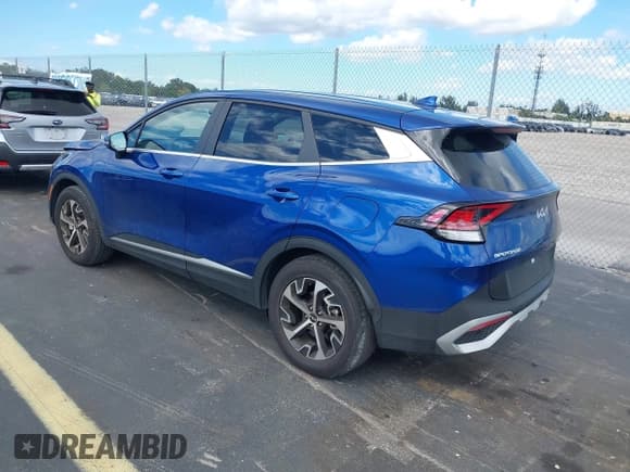 ✅ 2025 Kia Sportage EX • VIN: 5XYK33DF9SG303615 • Лот: 43451383. Опубликован ранее на IAAI с пробегом 8 806 миль. Бесплатный доступ к архиву аукционных продаж из США и подробный отчёт об истории автомобиля на DreamBid. Изображение 3.