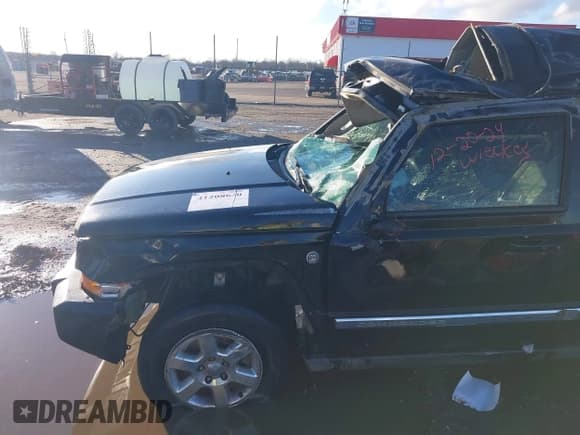 ✅ 2006 Jeep Commander Limited • VIN: 1J8HG58246C124502 • Лот: 41208630. Опубликован ранее на IAAI с пробегом 210 499 миль. Бесплатный доступ к архиву аукционных продаж из США и подробный отчёт об истории автомобиля на DreamBid. Изображение 16.