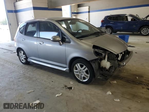 ✅ 2007 Honda Fit Sport • VIN: JHMGD37637S055263 • Lot: 65892135. Listed on Copart with 347,782 mi. Free auction sales archive from the USA and detailed vehicle history report at DreamBid. Image 4.