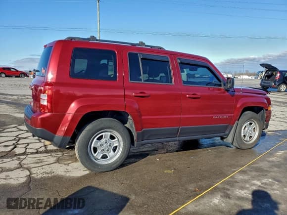 ✅ 2016 Jeep Patriot Sport • VIN: 1C4NJPBBXGD777525 • Lot: 94327315. Listed on Copart with 118,255 mi. Free auction sales archive from the USA and detailed vehicle history report at DreamBid. Image 3.