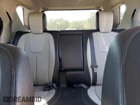 ✅ 2012 Chevrolet Equinox 2LT • VIN: 2GNFLPE57C6248232 • Lot: 87372525. Wystawiony na Copart z przebiegiem 217 998 mil. Bezpłatny archiwum sprzedaży aukcyjnych z USA i szczegółowy raport historii pojazdu na DreamBid. Zdjęcie 10.