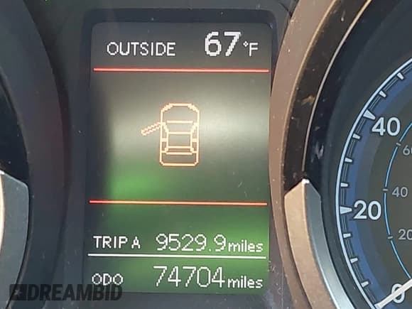 ✅ 2014 Toyota Corolla LE Premium • VIN: 5YFBURHE1EP107055 • Lot: 43535052. Listed on IAAI with 74,704 mi. Free auction sales archive from the USA and detailed vehicle history report at DreamBid. Image 15.