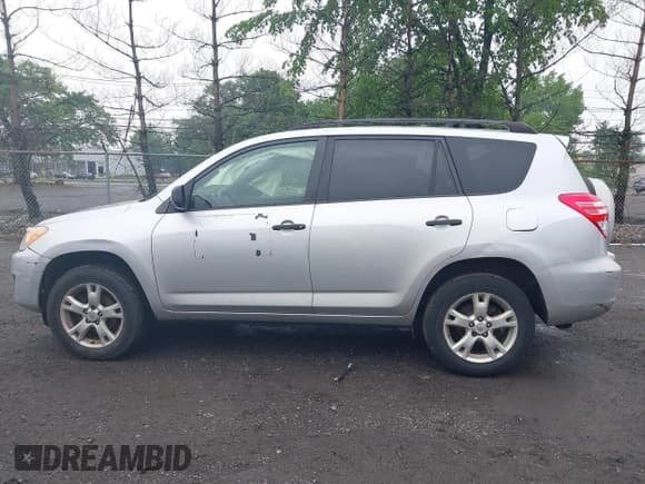 ✅ 2010 Toyota RAV4 • VIN: JTMJK4DV0A5089343 • Lot: 42277370. Listed on IAAI with 289,745 mi. Free auction sales archive from the USA and detailed vehicle history report at DreamBid. Image 14.