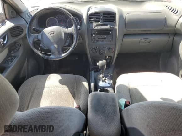 2005 Hyundai Santa Fe GLS с VIN KM8SC13D05U968258, выставлен на аукционе Copart как лот 48383205 с пробегом 190 131 миль миль и Списание • Salvage title. История ставок и продаж доступна на DreamBid. Изображение 8.
