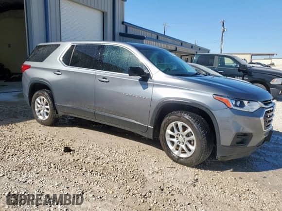 2019 Chevrolet Traverse LS z VIN 1GNERFKW4KJ282521, wystawiony jako Copart lot #87285445 z przebiegiem 153 926 mil mil oraz Czysty tytuł • Clean title. Historia ofert i sprzedaży dostępna na DreamBid. Obrazek 4.