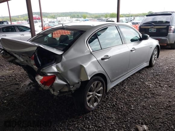 ✅ 2012 Hyundai Genesis 3.8L • VIN: KMHGC4DD2CU187860 • Лот: 43267634. Опубликован ранее на IAAI с пробегом 179 695 миль. Бесплатный доступ к архиву аукционных продаж из США и подробный отчёт об истории автомобиля на DreamBid. Изображение 4.