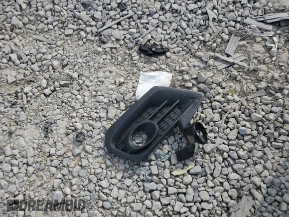 ✅ 2017 FIAT 124 Spider Lusso • VIN: JC1NFAEK4H0125824 • Lot: 69392535. Wystawiony na Copart z przebiegiem 65 432 mil. Bezpłatny archiwum sprzedaży aukcyjnych z USA i szczegółowy raport historii pojazdu na DreamBid. Zdjęcie 12.