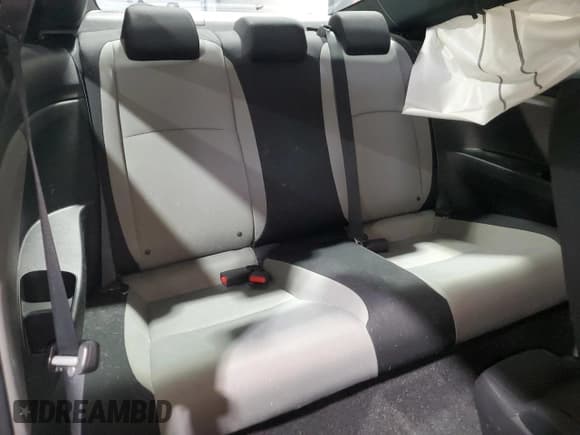 ✅ 2018 Honda Civic EX-T • VIN: 2HGFC3B37JH351626 • Lot: 90798265. Wystawiony na Copart z przebiegiem 71 807 mil. Bezpłatny archiwum sprzedaży aukcyjnych z USA i szczegółowy raport historii pojazdu na DreamBid. Zdjęcie 10.