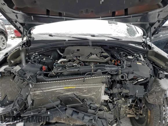 ✅ 2025 Land Rover Range Rover Velar Dynamic SE • VIN: SALYL2EX5SA394581 • Lot: 94916585. Listed on Copart with 34,263 mi. Free auction sales archive from the USA and detailed vehicle history report at DreamBid. Image 12.