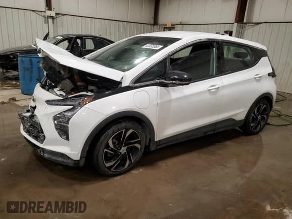 ✅ 2023 Chevrolet Bolt EV 2LT • VIN: 1G1FX6S03P4120263 • Lot: 42033385. Wystawiony na Copart z przebiegiem 31 940 mil. Bezpłatny archiwum sprzedaży aukcyjnych z USA i szczegółowy raport historii pojazdu na DreamBid. Zdjęcie 1.