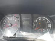 ✅ 2017 Toyota Tacoma SR5 • VIN: 5TFCZ5AN7HX055753 • Лот: 42277450. Опубликован ранее на IAAI с пробегом 197 749 миль. Бесплатный доступ к архиву аукционных продаж из США и подробный отчёт об истории автомобиля на DreamBid. Изображение 7.