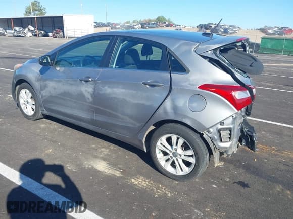 ✅ 2014 Hyundai Elantra • VIN: KMHD35LHXEU198539 • Lot: 43459378. Listed on IAAI with 103,617 mi. Free auction sales archive from the USA and detailed vehicle history report at DreamBid. Image 3.