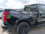 ✅ 2022 Chevrolet Silverado 1500 LT Trail Boss • VIN: 1GCPYFED1NZ141829 • Lot: 43297047. Wystawiony na IAAI z przebiegiem 23 126 mil. Bezpłatny archiwum sprzedaży aukcyjnych z USA i szczegółowy raport historii pojazdu na DreamBid. Zdjęcie 6.