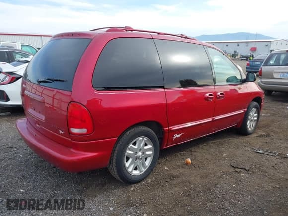 ✅ 1997 Dodge Caravan SE • VIN: 1B4GP45R2VB457507 • Lot: 43507677. Wystawiony na IAAI z przebiegiem Nie podano. Bezpłatny archiwum sprzedaży aukcyjnych z USA i szczegółowy raport historii pojazdu na DreamBid. Zdjęcie 4.