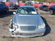 ✅ 2005 Mercedes-Benz C 320 • VIN: WDBRF64J75F604787 • Лот: 41114916. Опубликован ранее на IAAI с пробегом 270 000 миль. Бесплатный доступ к архиву аукционных продаж из США и подробный отчёт об истории автомобиля на DreamBid. Изображение 13.