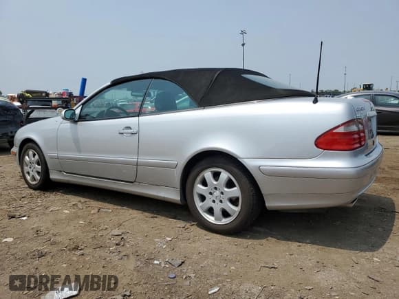 ✅ 2002 Mercedes-Benz CLK 320/430 • VIN: WDBLK65G52T115953 • Lot: 59510165. Wystawiony na Copart z przebiegiem 129 612 mil. Bezpłatny archiwum sprzedaży aukcyjnych z USA i szczegółowy raport historii pojazdu na DreamBid. Zdjęcie 2.