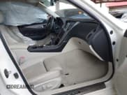 ✅ 2014 Infiniti Q50 Premium • VIN: JN1BV7AP1EM690570 • Лот: 42807696. Опубликован ранее на IAAI с пробегом 126 541 миль. Бесплатный доступ к архиву аукционных продаж из США и подробный отчёт об истории автомобиля на DreamBid. Изображение 5.