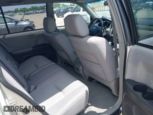 2006 Toyota Highlander с VIN JTEGD21A560141009, выставлен на аукционе IAAI как лот 42484642 с пробегом 172 254 миль миль и . История ставок и продаж доступна на DreamBid. Изображение 8.