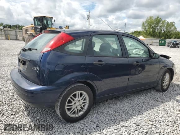 ✅ 2003 Ford Focus ZX5 • VIN: 3FAHP37323R176946 • Lot: 68484575. Listed on Copart with 177,628 mi. Free auction sales archive from the USA and detailed vehicle history report at DreamBid. Image 3.