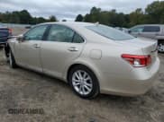 ✅ 2011 Lexus ES 330 • VIN: JTHBK1EGXB2455636 • Лот: 82680365. Опубликован ранее на Copart с пробегом 62 488 миль. Бесплатный доступ к архиву аукционных продаж из США и подробный отчёт об истории автомобиля на DreamBid. Изображение 2.