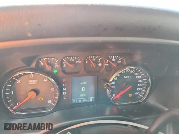 ✅ 2018 Chevrolet Silverado 1500 Custom • VIN: 3GCUKPEC6JG552963 • Lot: 84563315. Listed on Copart with 188,143 mi. Free auction sales archive from the USA and detailed vehicle history report at DreamBid. Image 9.