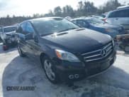 ✅ 2011 Mercedes-Benz R 350 • VIN: 4JGCB6FE0BA115851 • Lot: 41539182. Listed on IAAI with 108,517 mi. Free auction sales archive from the USA and detailed vehicle history report at DreamBid. Image 1.