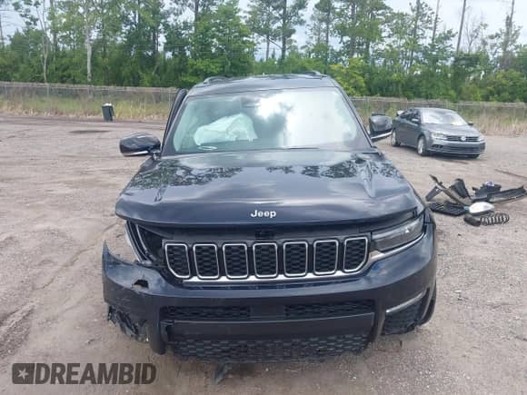 2024 Jeep Grand Cherokee Limited с VIN 1C4RJJBGXR8922522, выставлен на аукционе IAAI как лот 42552026 с пробегом 15 673 миль миль и . История ставок и продаж доступна на DreamBid. Изображение 13.