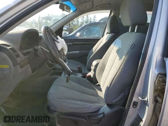 ✅ 2010 Hyundai Santa Fe GL • VIN: 5NMSG3AB3AH399378 • Lot: 70270414. Listed on Copart with Not provided. Free auction sales archive from the USA and detailed vehicle history report at DreamBid. Image 7.