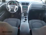 ✅ 2011 Chevrolet Traverse 1LT • VIN: 1GNKRGED5BJ382159 • Lot: 72938734. Wystawiony na Copart z przebiegiem 191 009 mil. Bezpłatny archiwum sprzedaży aukcyjnych z USA i szczegółowy raport historii pojazdu na DreamBid. Zdjęcie 8.