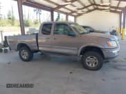 ✅ 2000 Toyota Tundra Limited • VIN: 5TBBT4810YS123254 • Lot: 42831824. Listed on IAAI with 217,691 mi. Free auction sales archive from the USA and detailed vehicle history report at DreamBid. Image 13.