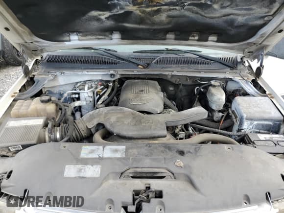 ✅ 2004 Chevrolet Suburban LT • VIN: 3GNEC16ZX4G108997 • Лот: 84874464. Опубликован ранее на Copart с пробегом Не указан. Бесплатный доступ к архиву аукционных продаж из США и подробный отчёт об истории автомобиля на DreamBid. Изображение 12.