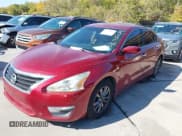 ✅ 2015 Nissan Altima S • VIN: 1N4AL3AP0FC469322 • Lot: 43723917. Wystawiony na IAAI z przebiegiem 226 692 mil. Bezpłatny archiwum sprzedaży aukcyjnych z USA i szczegółowy raport historii pojazdu na DreamBid. Zdjęcie 2.