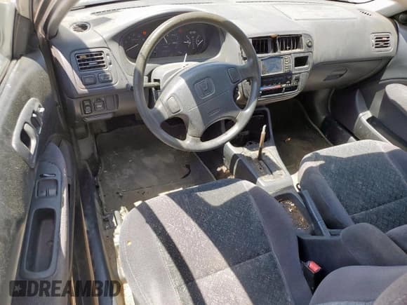 ✅ 1996 Honda Civic EX • VIN: 1HGEJ8245TL012943 • Lot: 67070335. Listed on Copart with 236,210 mi. Free auction sales archive from the USA and detailed vehicle history report at DreamBid. Image 8.