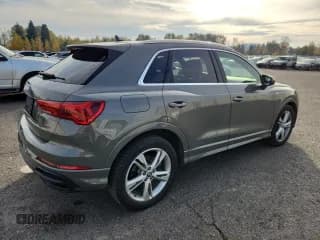 ✅ 2020 Audi Q3 S line Premium Plus • VIN: WA1EECF31L1022611 • Lot: 92845245. Wystawiony na Copart z przebiegiem 34 408 mil. Bezpłatny archiwum sprzedaży aukcyjnych z USA i szczegółowy raport historii pojazdu na DreamBid. Zdjęcie 3.