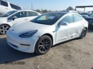 ✅ 2020 Tesla Model 3 Standard Range Plus • VIN: 5YJ3E1EAXLF644990 • Lot: 43772928. Wystawiony na IAAI z przebiegiem 48 180 mil. Bezpłatny archiwum sprzedaży aukcyjnych z USA i szczegółowy raport historii pojazdu na DreamBid. Zdjęcie 19.