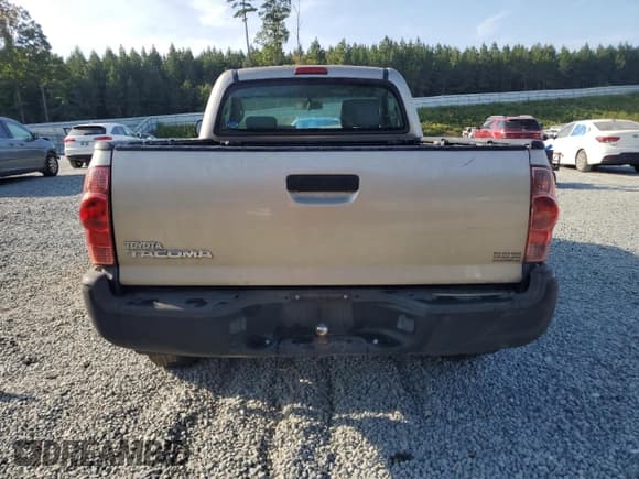 ✅ 2008 Toyota Tacoma • VIN: 5TEPX42N78Z563763 • Lot: 81248025. Wystawiony na Copart z przebiegiem 203 991 mil. Bezpłatny archiwum sprzedaży aukcyjnych z USA i szczegółowy raport historii pojazdu na DreamBid. Zdjęcie 6.