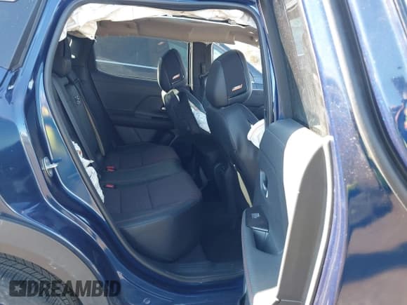 ✅ 2025 Nissan Kicks SR • VIN: 3N8AP6DC6SL360794 • Лот: 43480670. Опубликован ранее на IAAI с пробегом 7 142 миль. Бесплатный доступ к архиву аукционных продаж из США и подробный отчёт об истории автомобиля на DreamBid. Изображение 8.