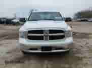 2024 Ram 1500 SLT z VIN 1C6RR6GG2RS128834, wystawiony jako Copart lot #51858225 z przebiegiem 18 789 mil mil oraz Szkoda całkowita • Salvage title. Historia ofert i sprzedaży dostępna na DreamBid. Obrazek 5.