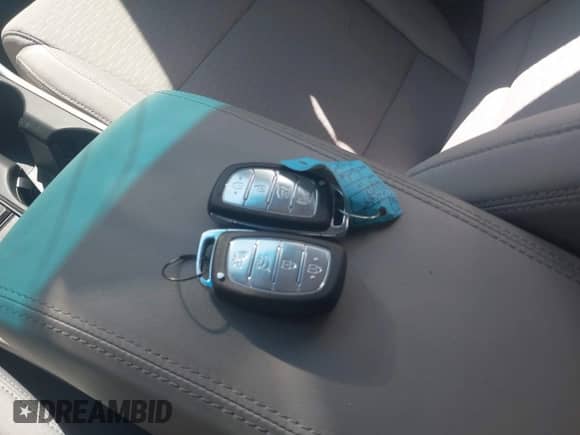 2019 Hyundai Tucson Value with VIN KM8J33A41KU024409, listed as a IAAI auction lot 42601659 with 40,747 mi miles and . Bid and sale history available at DreamBid. Image 11.