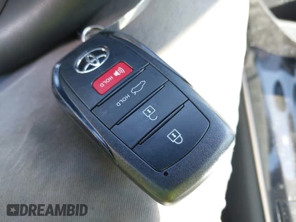 ✅ 2025 Toyota Crown Nightshade • VIN: JTDAAAAF9S3031968 • Lot: 43707887. Listed on IAAI with 9,385 mi. Free auction sales archive from the USA and detailed vehicle history report at DreamBid. Image 11.