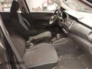 ✅ 2022 Nissan Kicks S • VIN: 3N1CP5BV6NL488219 • Lot: 41521393. Wystawiony na IAAI z przebiegiem 70 406 mil. Bezpłatny archiwum sprzedaży aukcyjnych z USA i szczegółowy raport historii pojazdu na DreamBid. Zdjęcie 5.