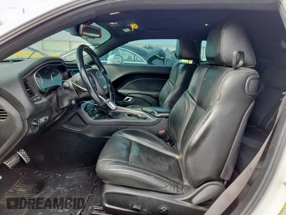 ✅ 2019 Dodge Challenger SXT • VIN: 2C3CDZAG5KH751485 • Lot: 84646485. Listed on Copart with 83,556 mi. Free auction sales archive from the USA and detailed vehicle history report at DreamBid. Image 7.