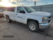 ✅ 2018 Chevrolet Silverado 1500 Work Truck • VIN: 1GCNCNECXJZ209983 • Lot: 92613965. Wystawiony na Copart z przebiegiem 131 459 mil. Bezpłatny archiwum sprzedaży aukcyjnych z USA i szczegółowy raport historii pojazdu na DreamBid. Zdjęcie 4.