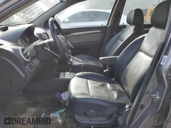 2011 Chevrolet Aveo 2LT z VIN KL1TG6DE1BB216827, wystawiony jako Copart lot #84419994 z przebiegiem 220 960 mil mil oraz Szkoda całkowita • Salvage title. Historia ofert i sprzedaży dostępna na DreamBid. Obrazek 7.