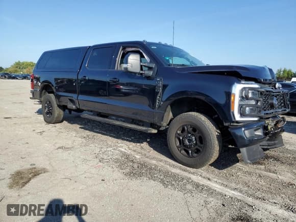 ✅ 2023 Ford F-350 XLT • VIN: 1FT8W3BN3PEC98441 • Лот: 81083415. Опубликован ранее на Copart с пробегом Не указан. Бесплатный доступ к архиву аукционных продаж из США и подробный отчёт об истории автомобиля на DreamBid. Изображение 4.