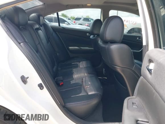 ✅ 2010 Nissan Maxima SV • VIN: 1N4AA5AP0AC833068 • Lot: 42306668. Wystawiony na IAAI z przebiegiem 175 567 mil. Bezpłatny archiwum sprzedaży aukcyjnych z USA i szczegółowy raport historii pojazdu na DreamBid. Zdjęcie 8.